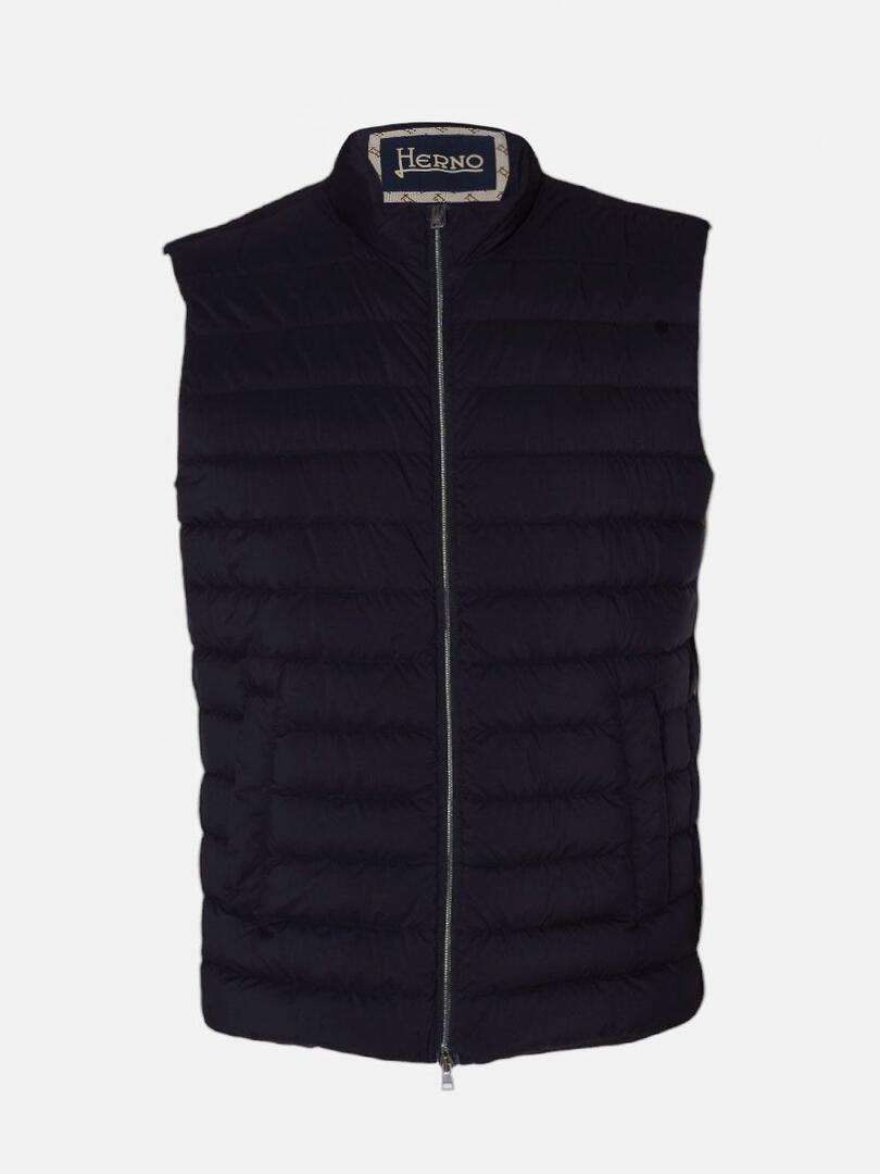 жилетка - фото 1