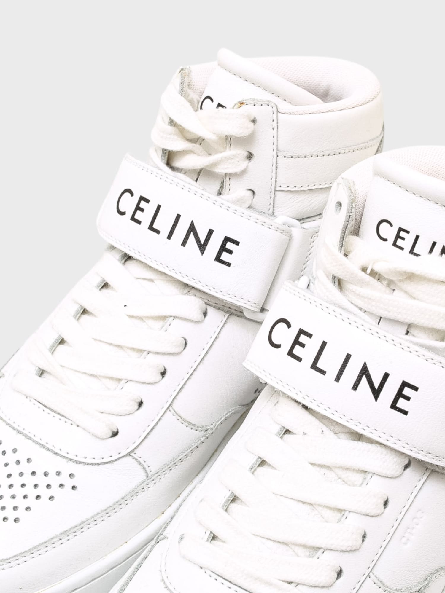 кроссовки - фото 2